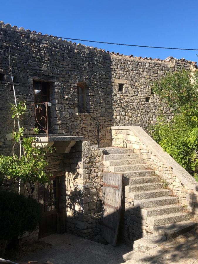 La Tour Des Baronnies A La Porte De L Eau Saint-Auban-sur-lʼOuvèze 外观 照片